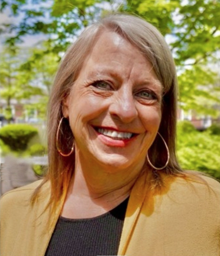 Melanie Lybarger headshot.
